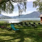Hotell Iris Porsche & Restaurant 4*