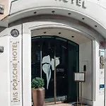 Hotell Iris Porsche & Restaurant 4*