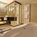 Iris Porsche & Restaurant Hotell