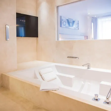 Iris Porsche & Restaurant Hotel