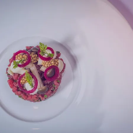 Iris Porsche & Restaurant