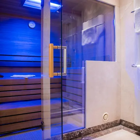 Iris Porsche Hotel&restaurant Hotel 4*