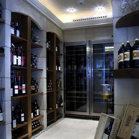 Hotell Iris Porsche & Restaurant