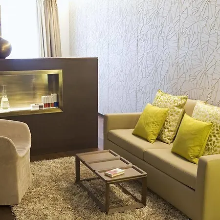 Iris Porsche & Restaurant Hotell