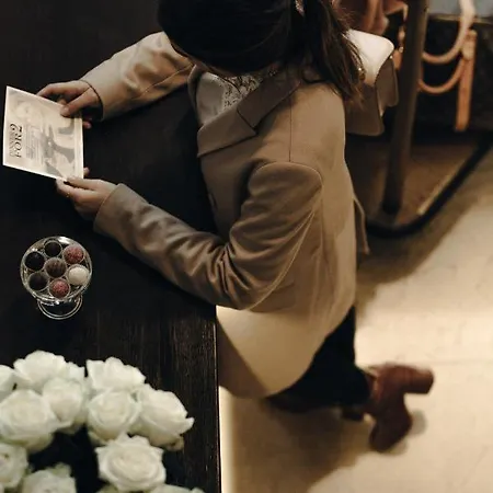 Iris Porsche & Restaurant Hotell 4*