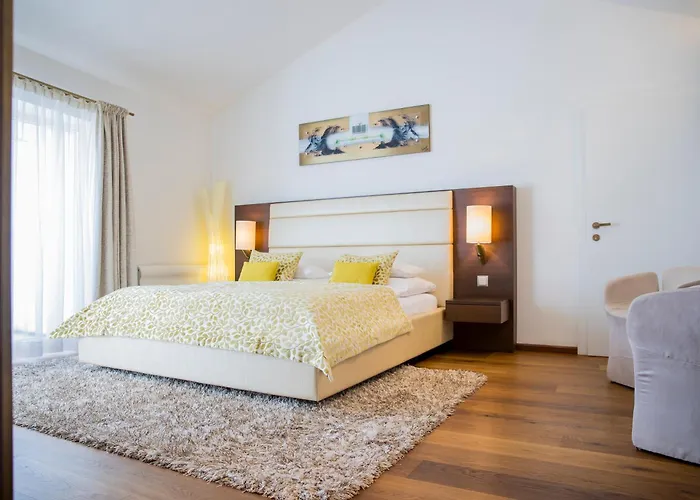 Iris Porsche & Restaurant Hotel Mondsee