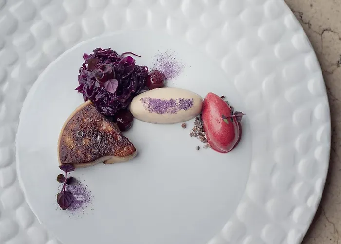 Iris Porsche & Restaurant Ξενοδοχείο 4*