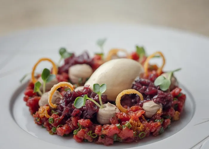 Iris Porsche & Restaurant 4*