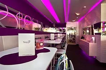 Отель Iris Porsche & Restaurant Мондзее