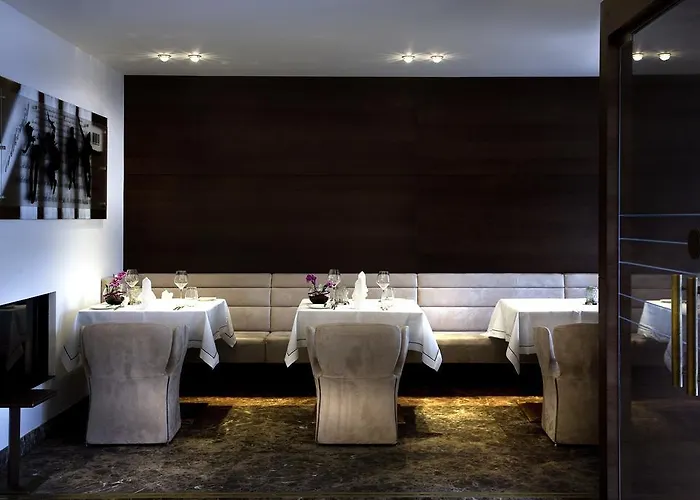 Отель Iris Porsche & Restaurant