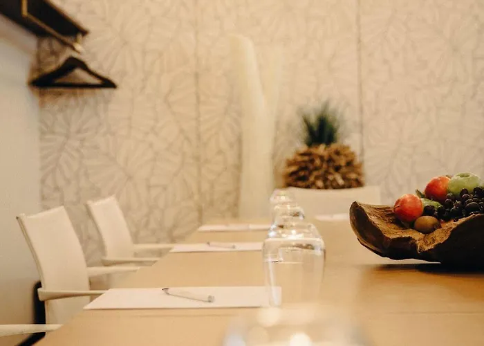 Iris Porsche & Restaurant 4*