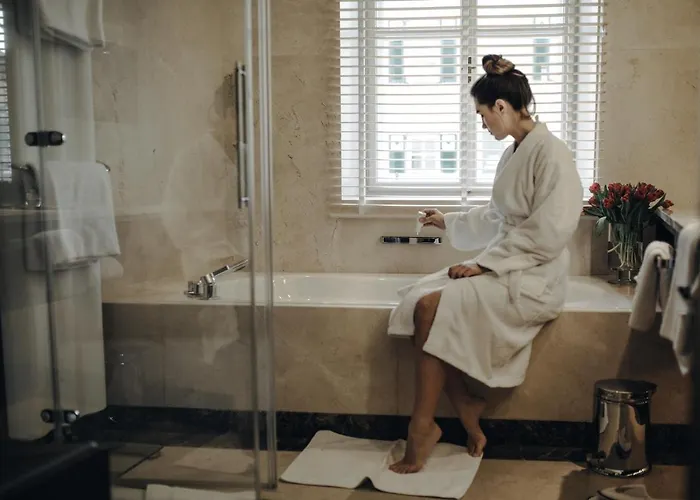 Iris Porsche & Restaurant Отель Мондзее